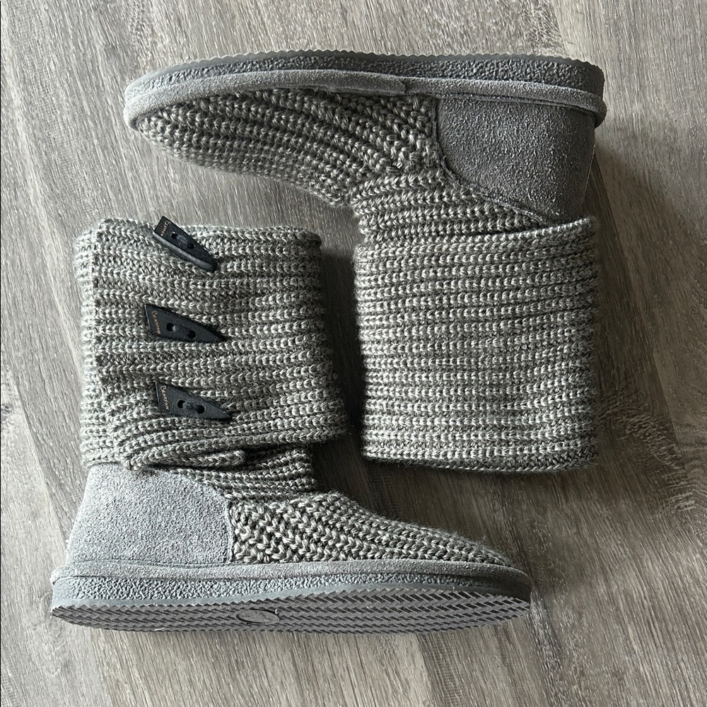 Grey Bearpaw Slippers NWOT